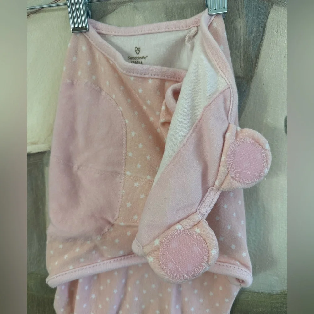 SWADDLE ME Original Baby Swaddle Pink Star Pattern Velcro Size Small 0-3 Month